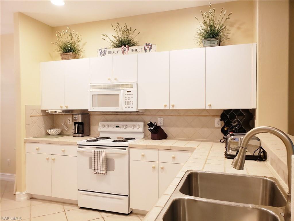 1035 Tarpon Cove DR Unit: 103