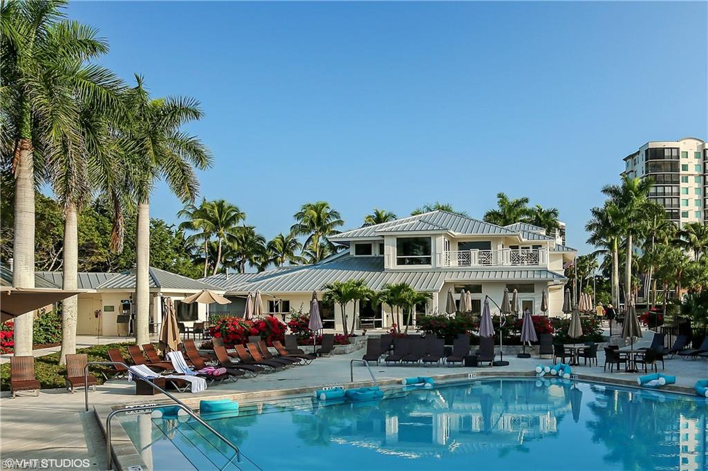 1035 Tarpon Cove DR Unit: 103