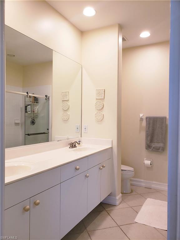 1035 Tarpon Cove DR Unit: 103