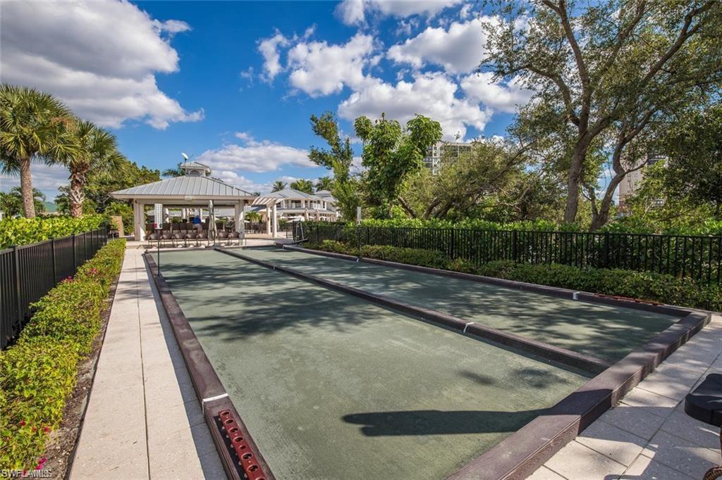 1035 Tarpon Cove DR Unit: 103