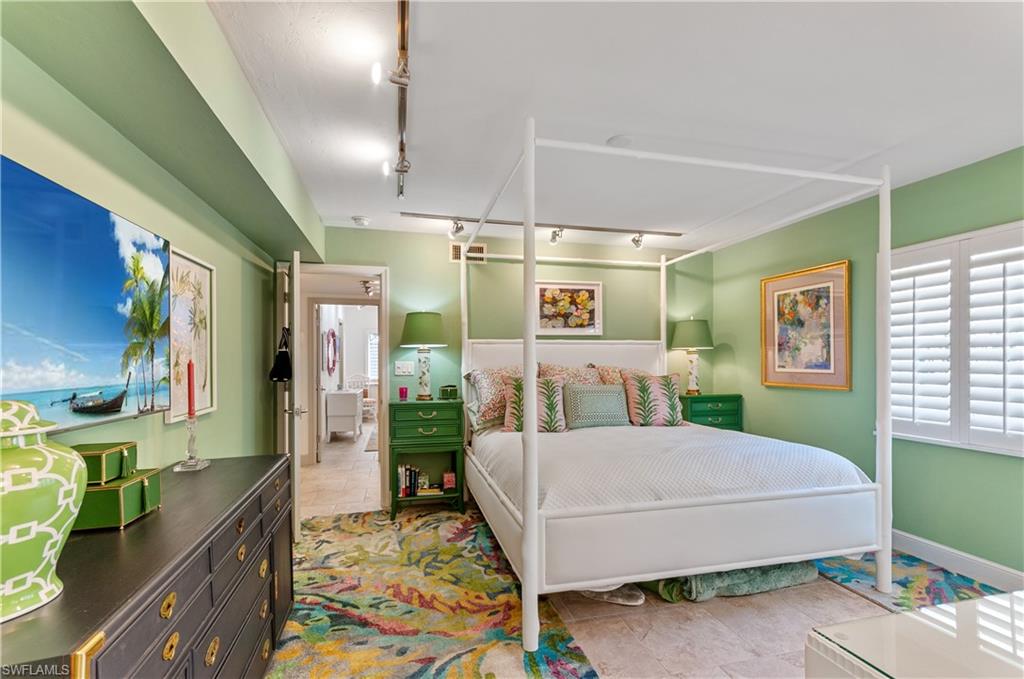 4772 West BLVD Unit: E-102