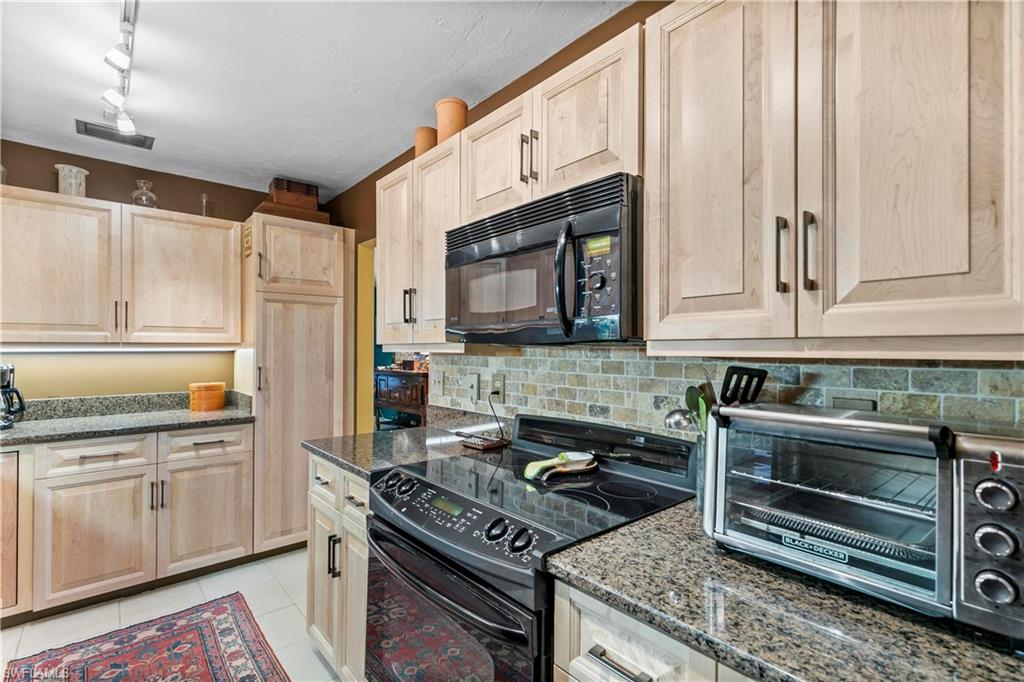 1325 Solana RD Unit: K-3