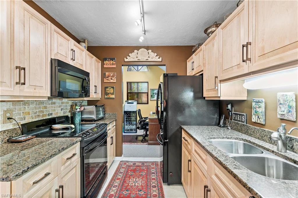 1325 Solana RD Unit: K-3