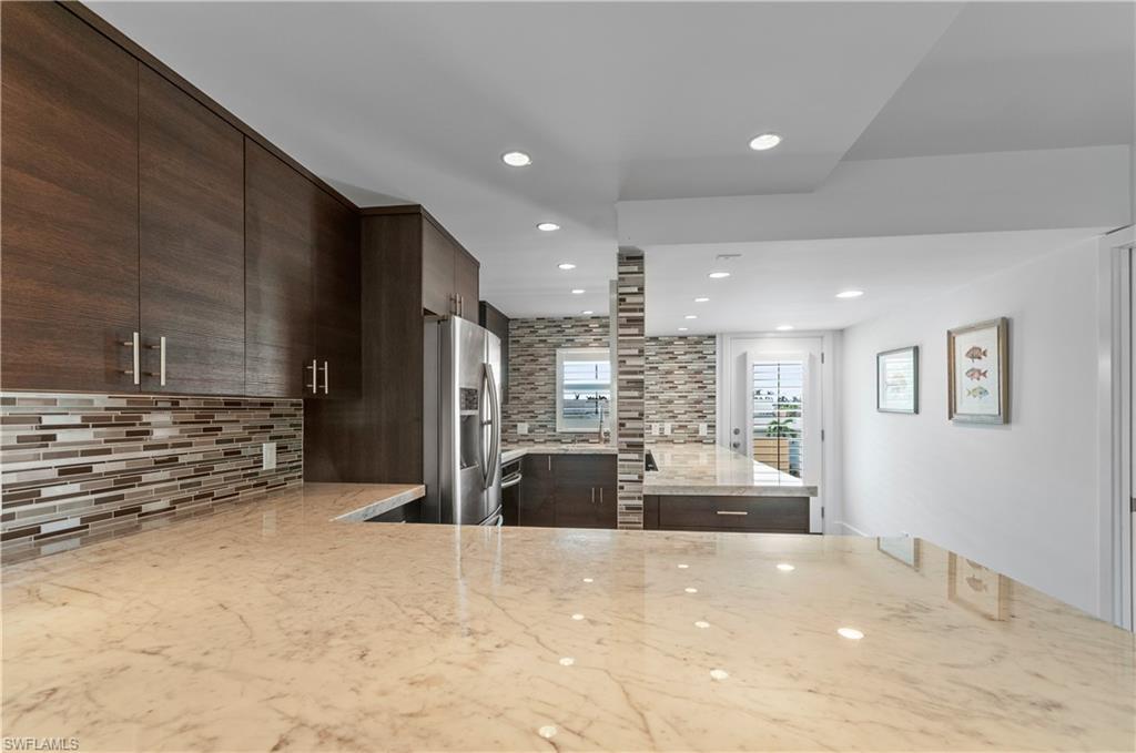 686 Broad AVE S Unit: J686