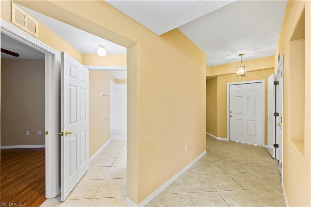 1380 Tiffany LN Unit: 2202