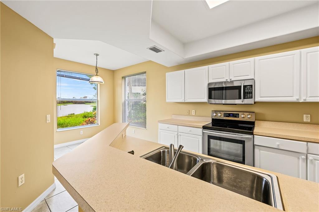 1380 Tiffany LN Unit: 2202