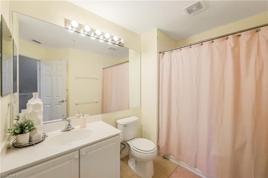 996 Hampton CIR Unit: 71