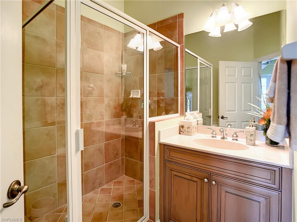 23740 Merano CT Unit: 202