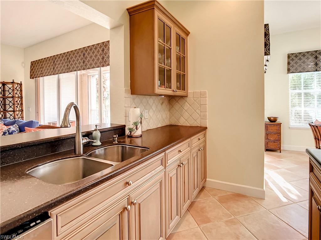 23740 Merano CT Unit: 202