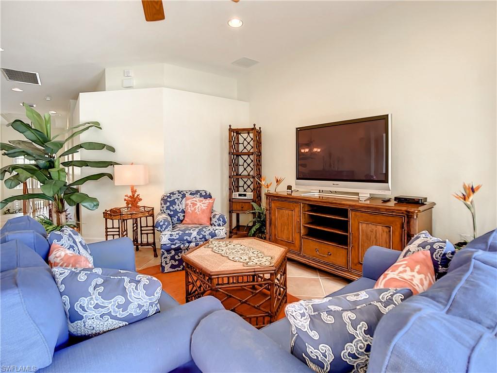 23740 Merano CT Unit: 202