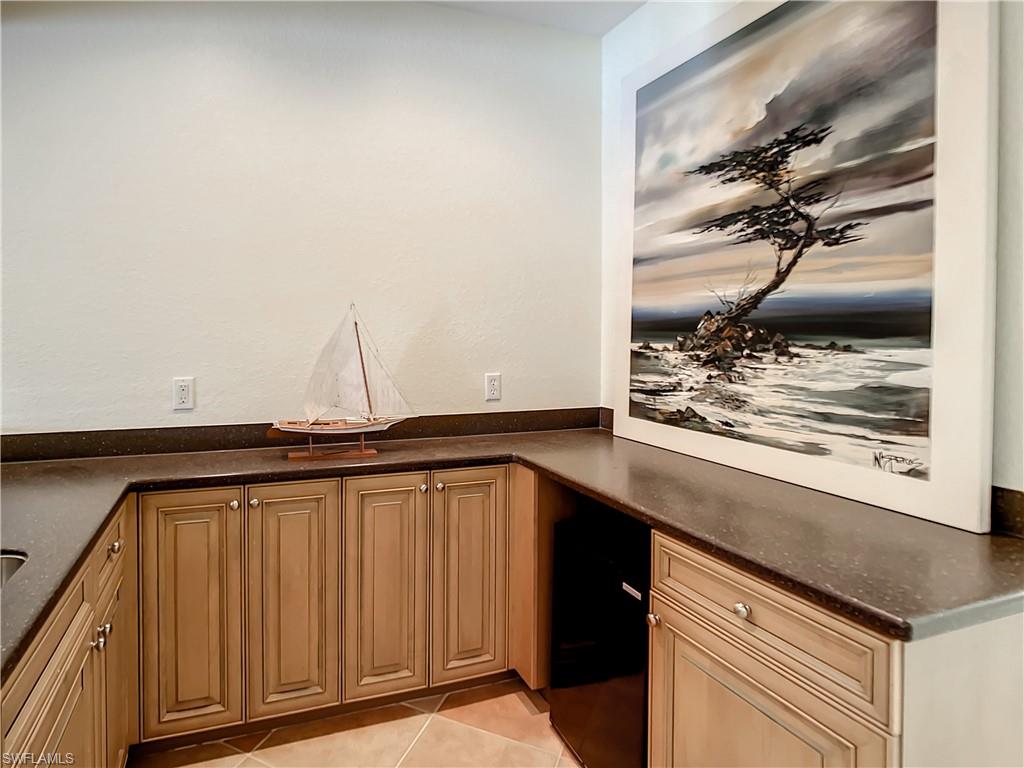 23740 Merano CT Unit: 202