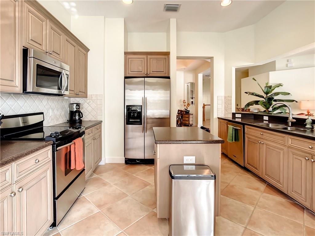 23740 Merano CT Unit: 202