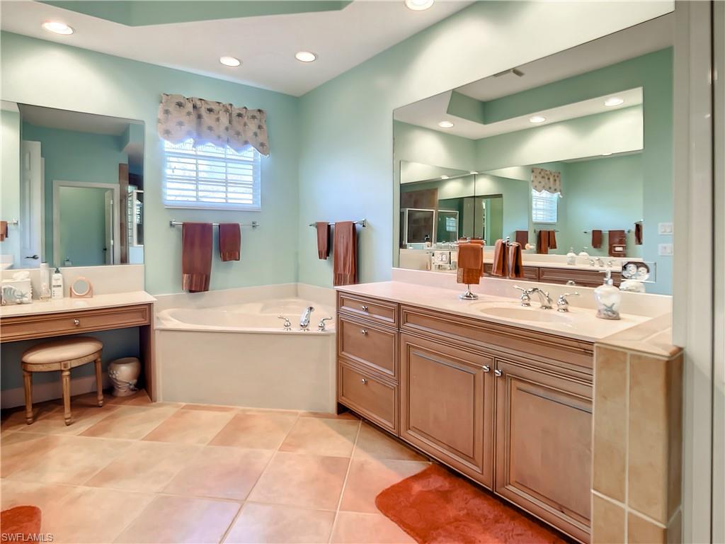 23740 Merano CT Unit: 202