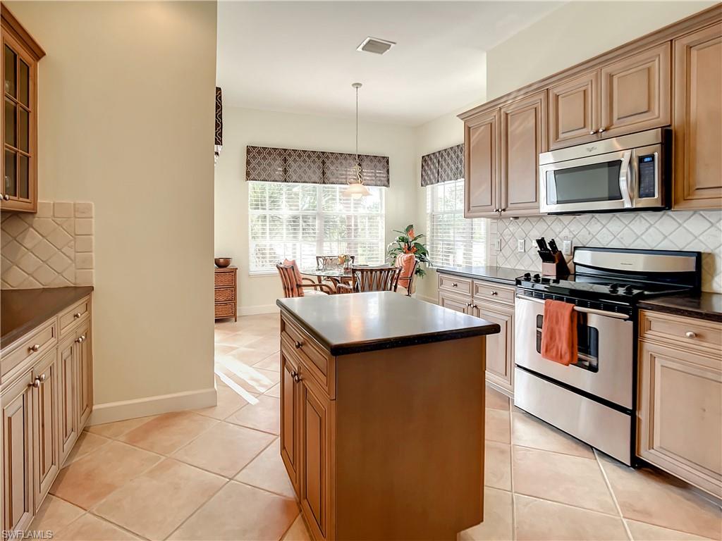 23740 Merano CT Unit: 202