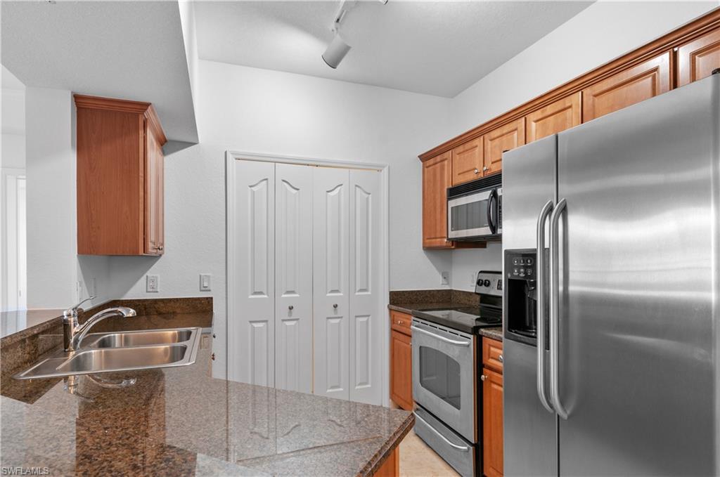 12936 Violino LN W Unit: 201