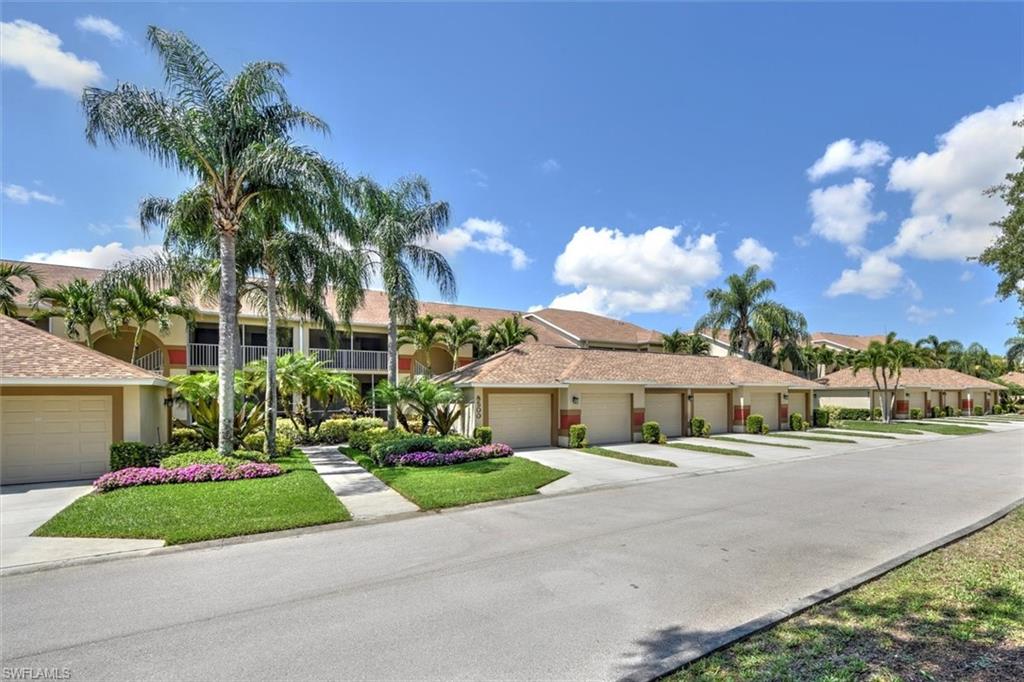 8500 Naples Heritage DR Unit: 1015