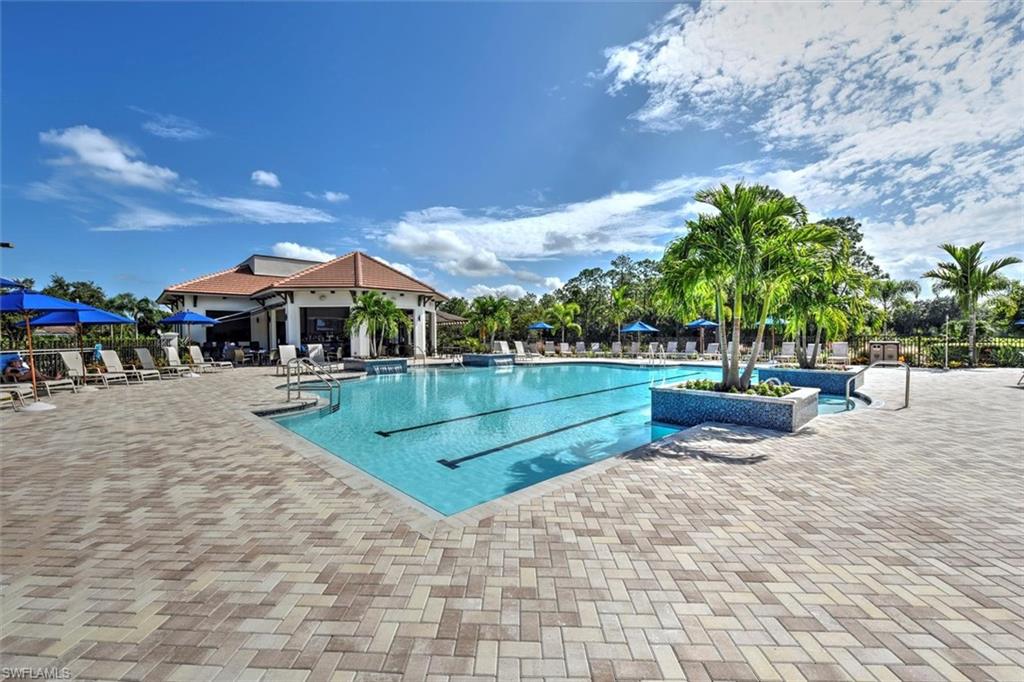 8500 Naples Heritage DR Unit: 1015