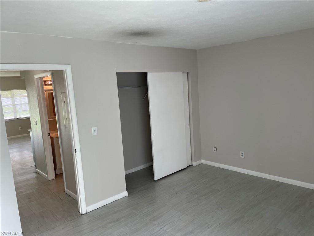 25 W Mariana AVE
