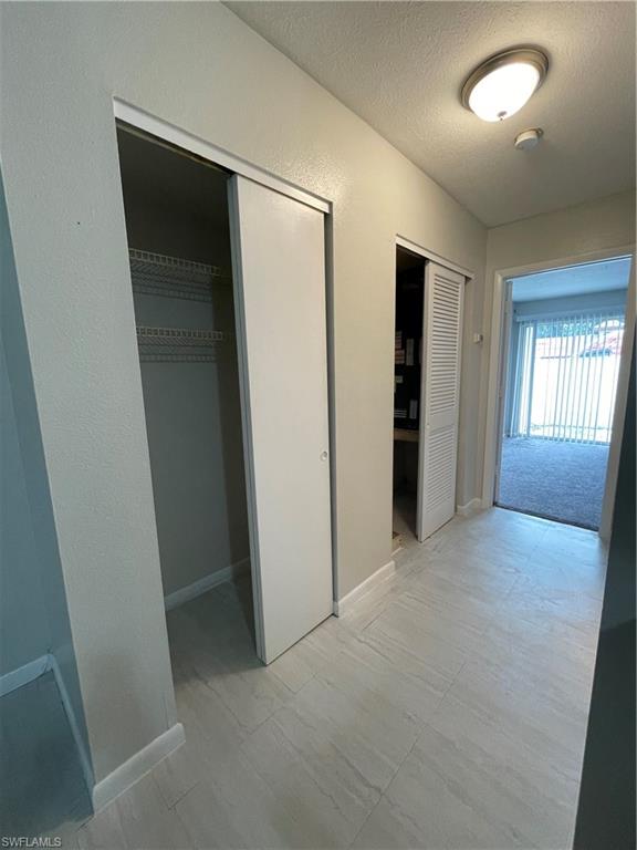 25 W Mariana AVE