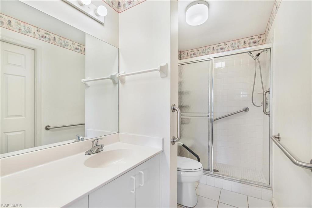 700 Saratoga CIR Unit: B-102
