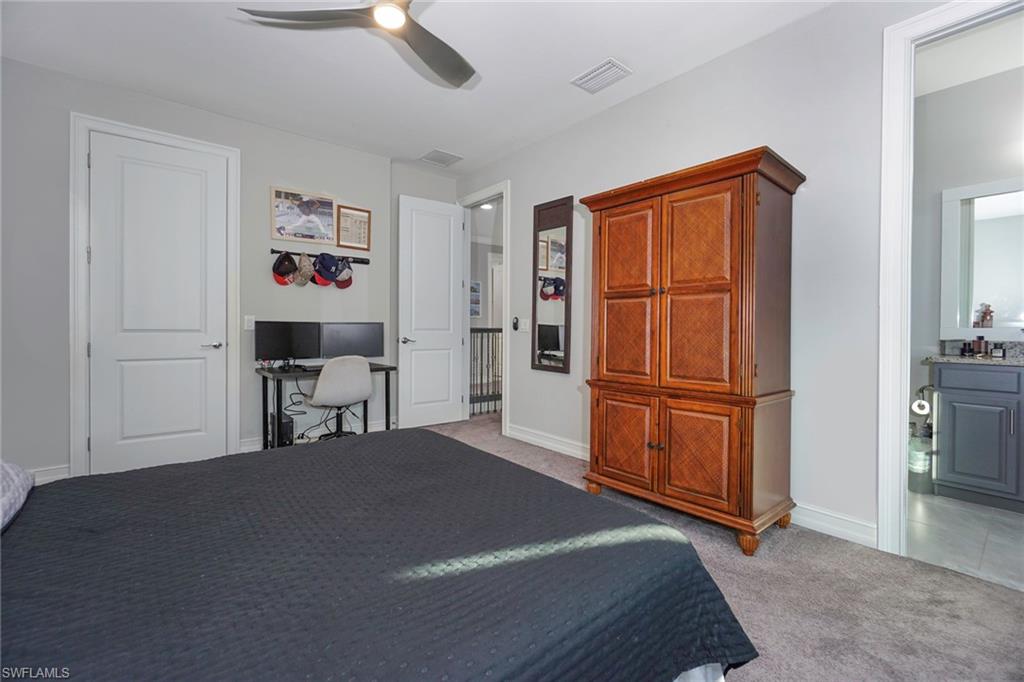 6671 Bottlebrush LN