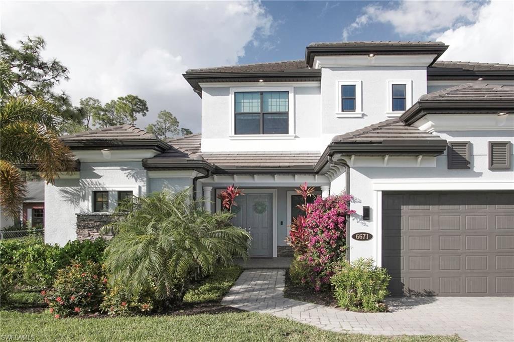 6671 Bottlebrush LN