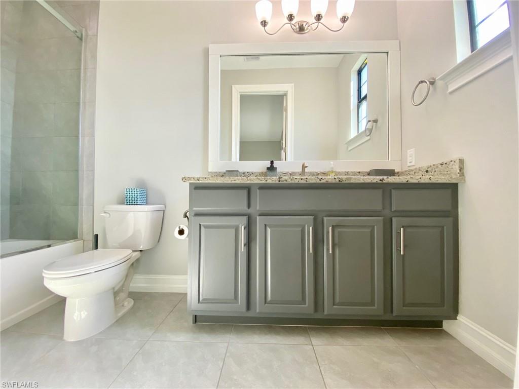6671 Bottlebrush LN