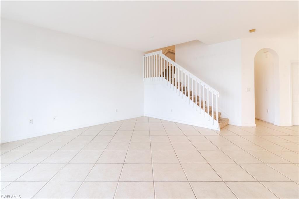7077 Venice WAY Unit: 2002