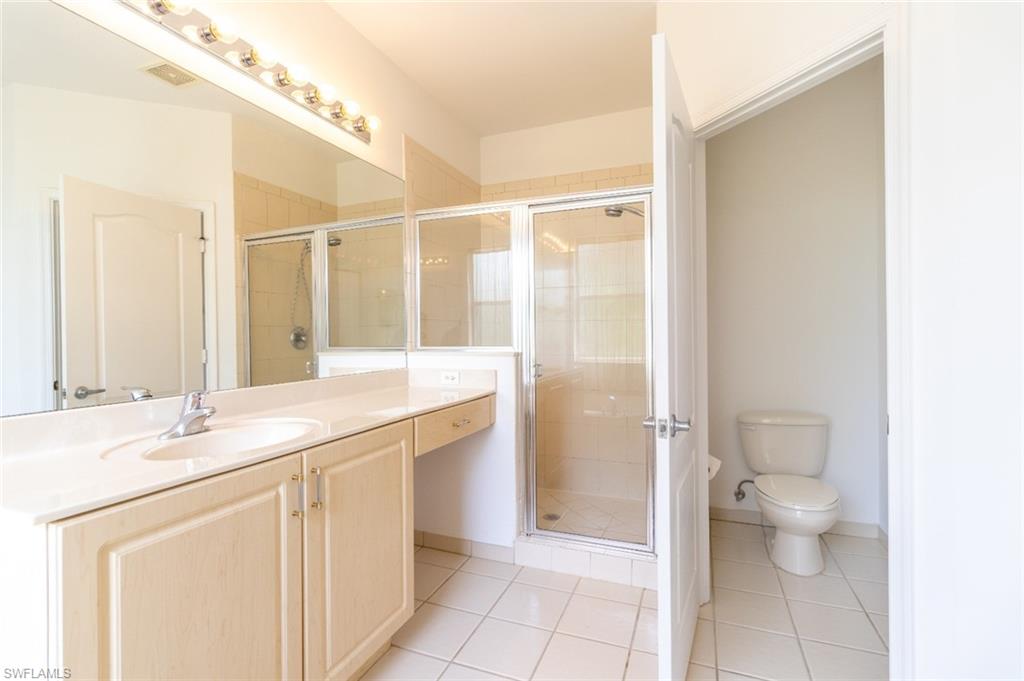 7077 Venice WAY Unit: 2002