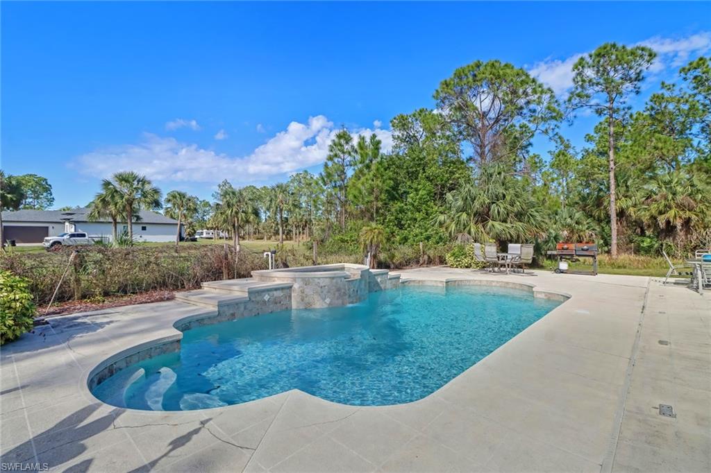 985 Everglades BLVD S