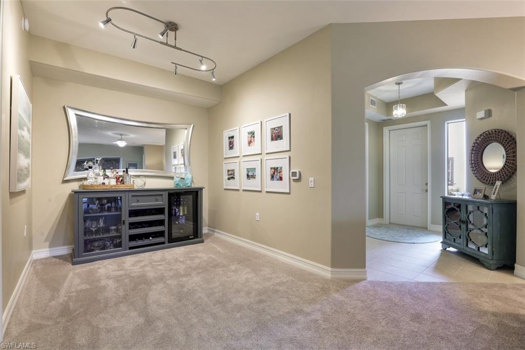 9381 Triana TER Unit: 21