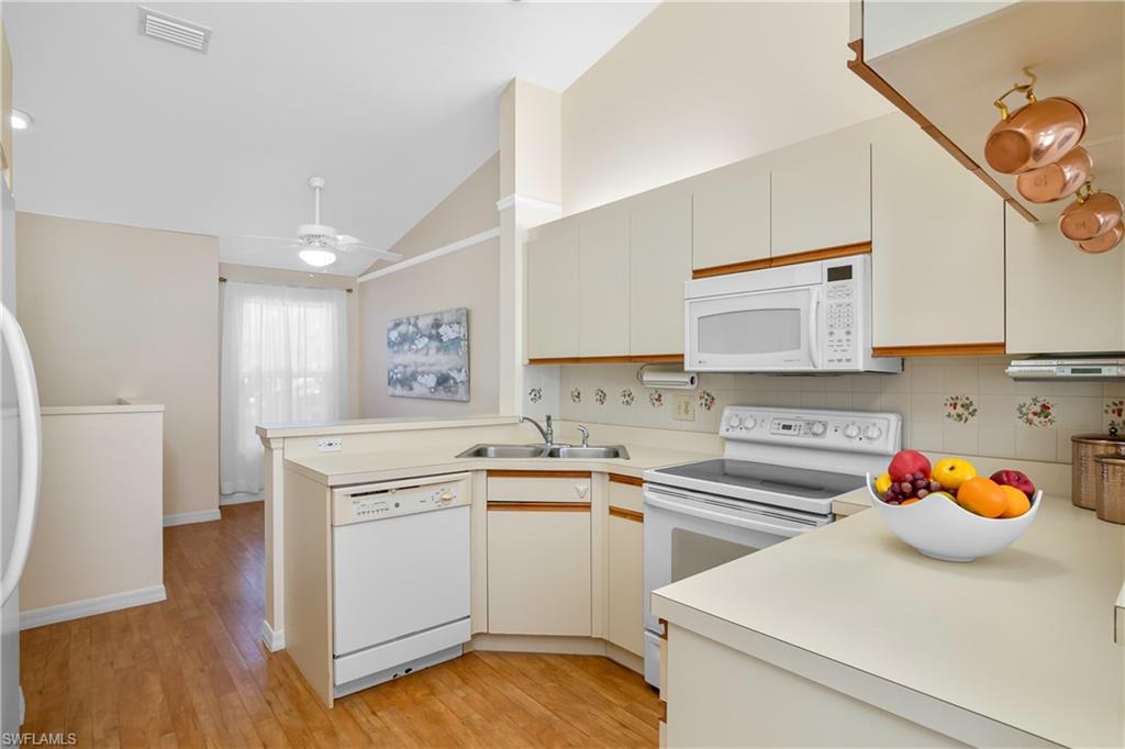 327 Emerald Bay CIR Unit: W5