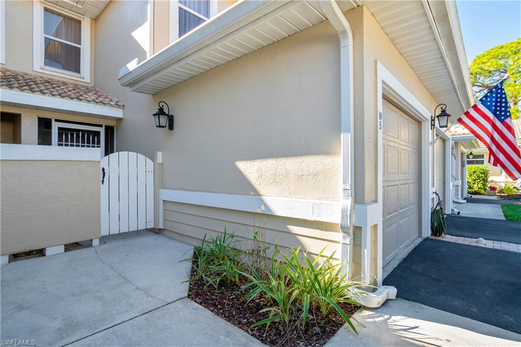 327 Emerald Bay CIR Unit: W5