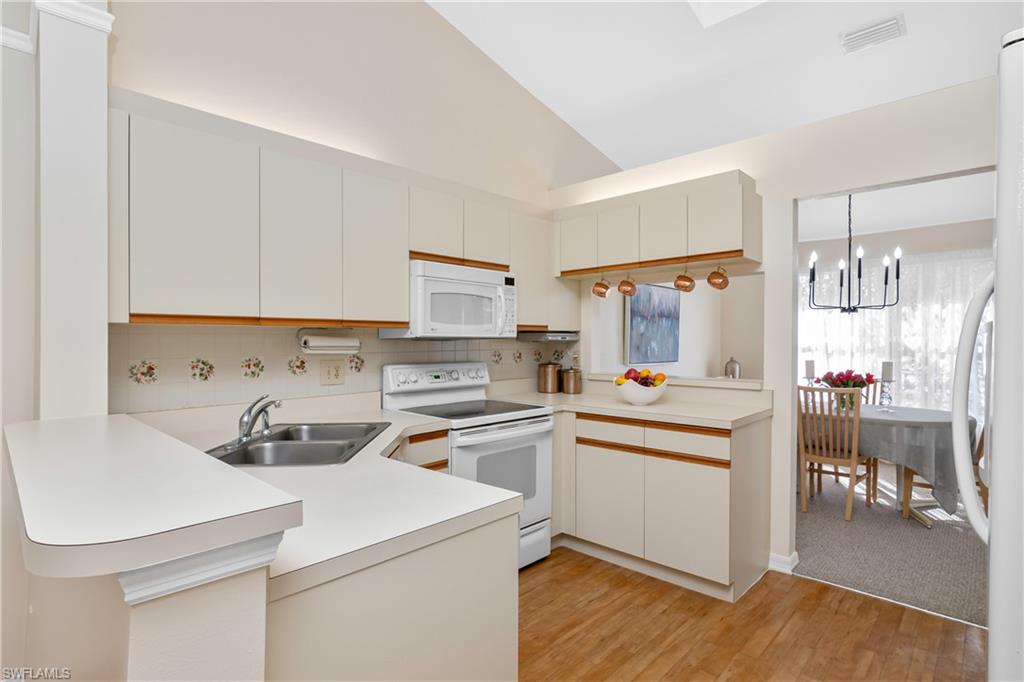 327 Emerald Bay CIR Unit: W5