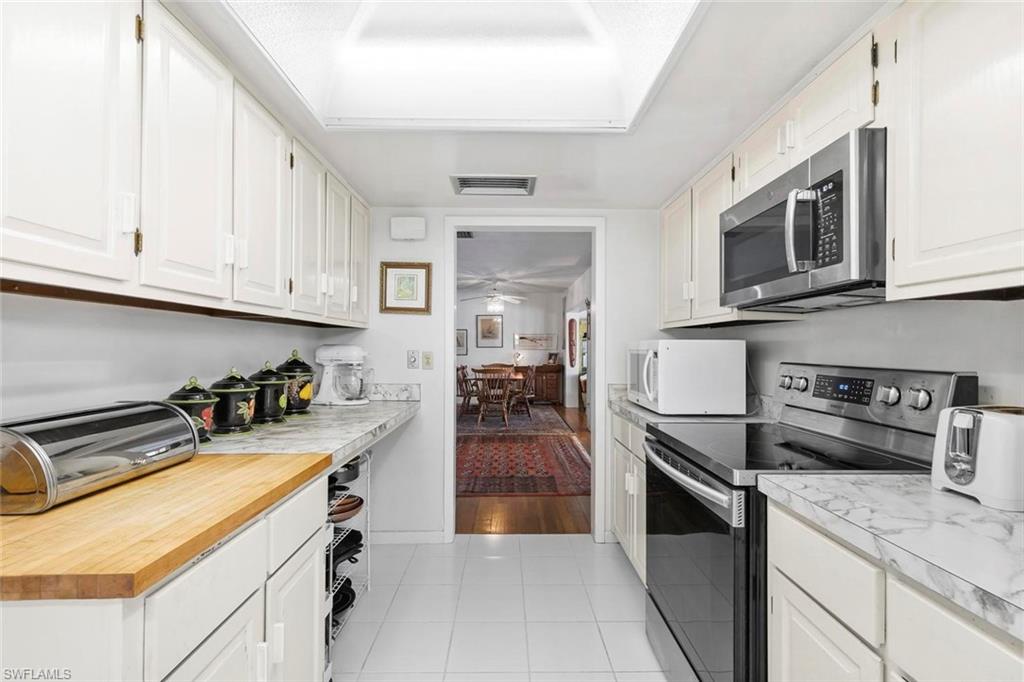 260 Shadowridge CT