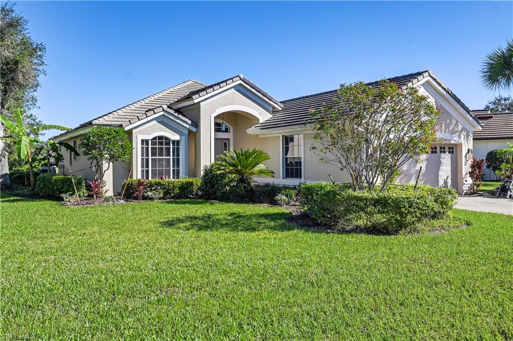 1842 Winding Oaks WAY
