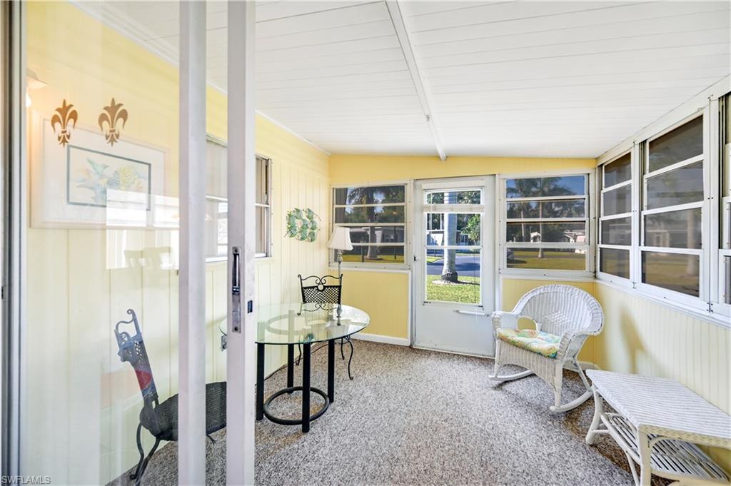 11 Moonstone CIR