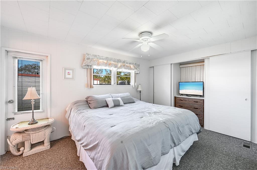 11 Moonstone CIR