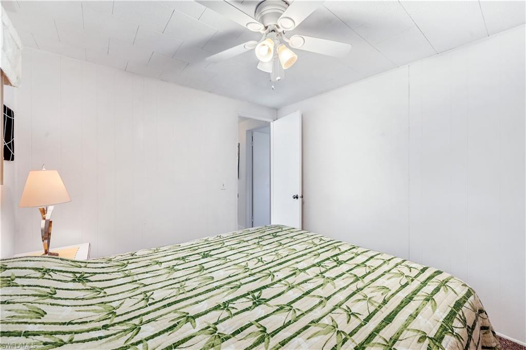 11 Moonstone CIR