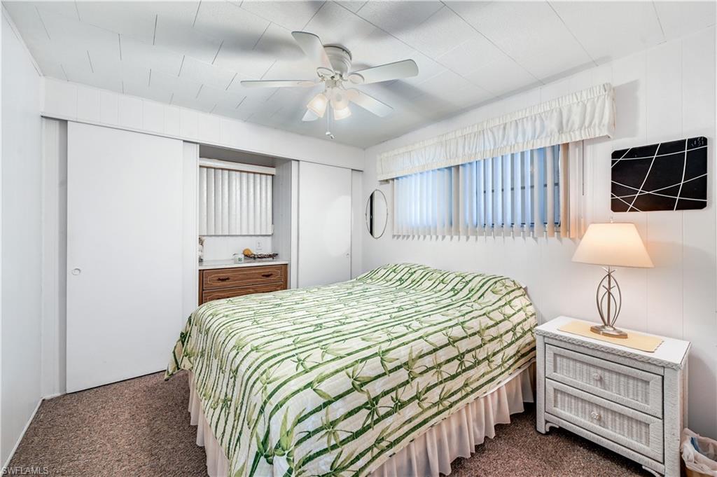 11 Moonstone CIR