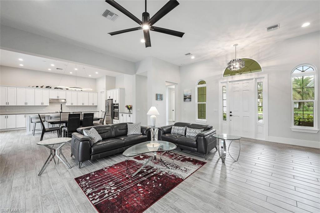 14628 Regatta LN