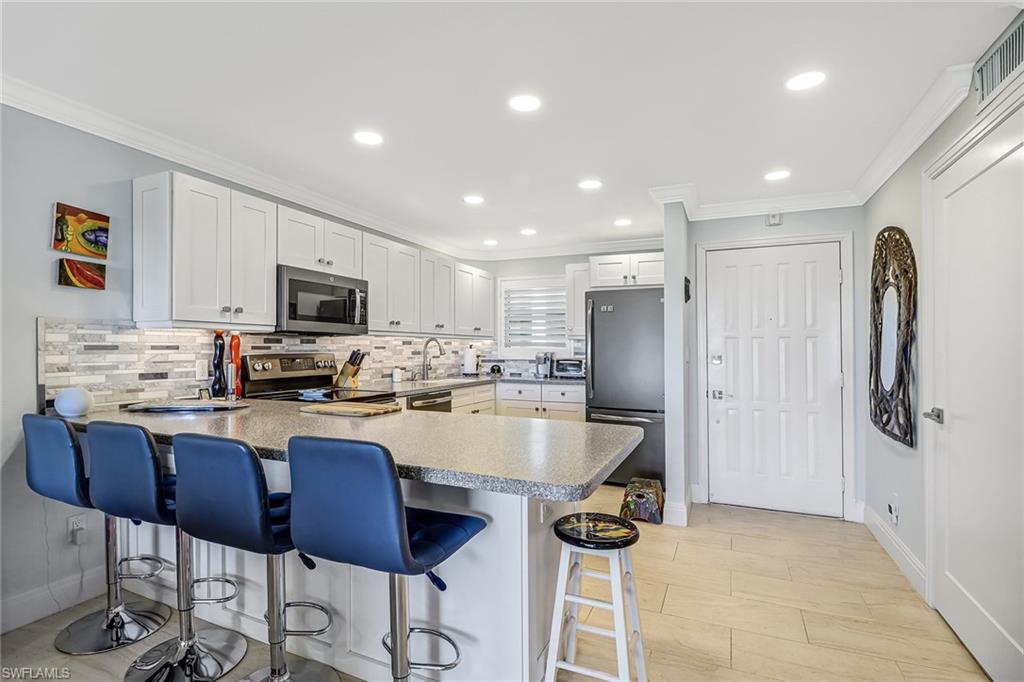21 High Point CIR E Unit: 506