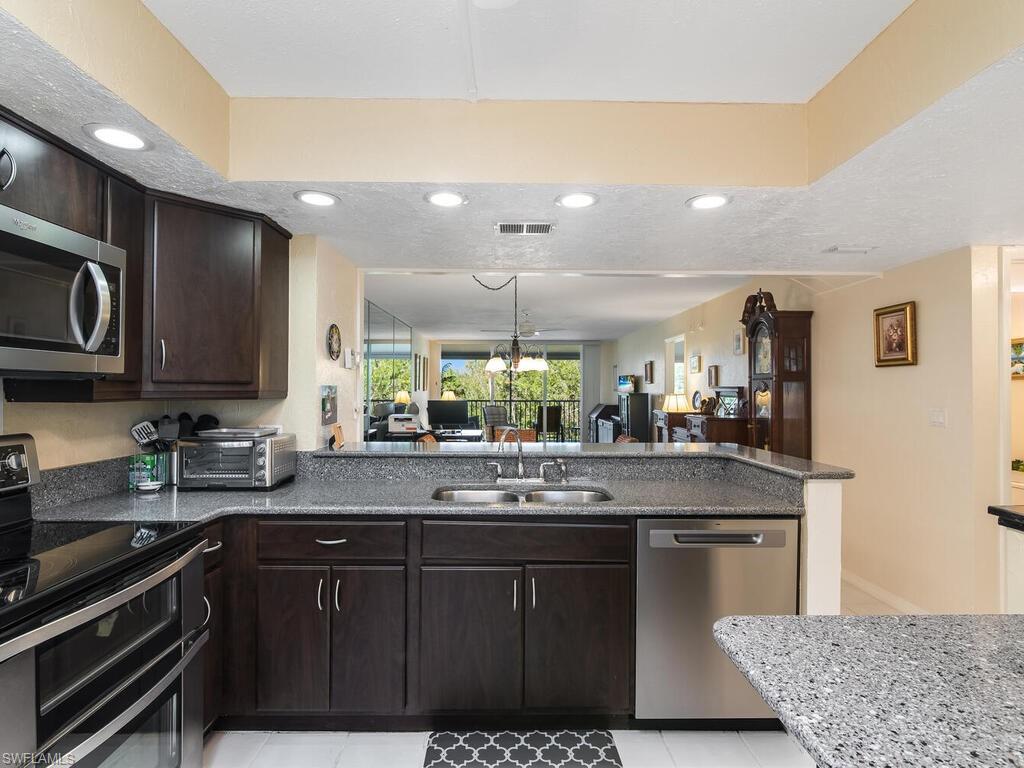 300 Stevens Landing DR Unit: C-102
