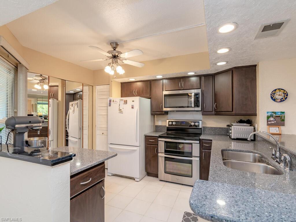 300 Stevens Landing DR Unit: C-102