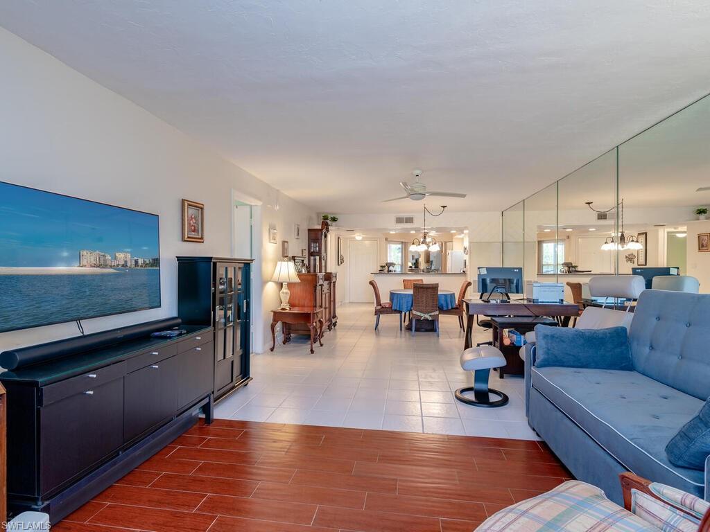 300 Stevens Landing DR Unit: C-102