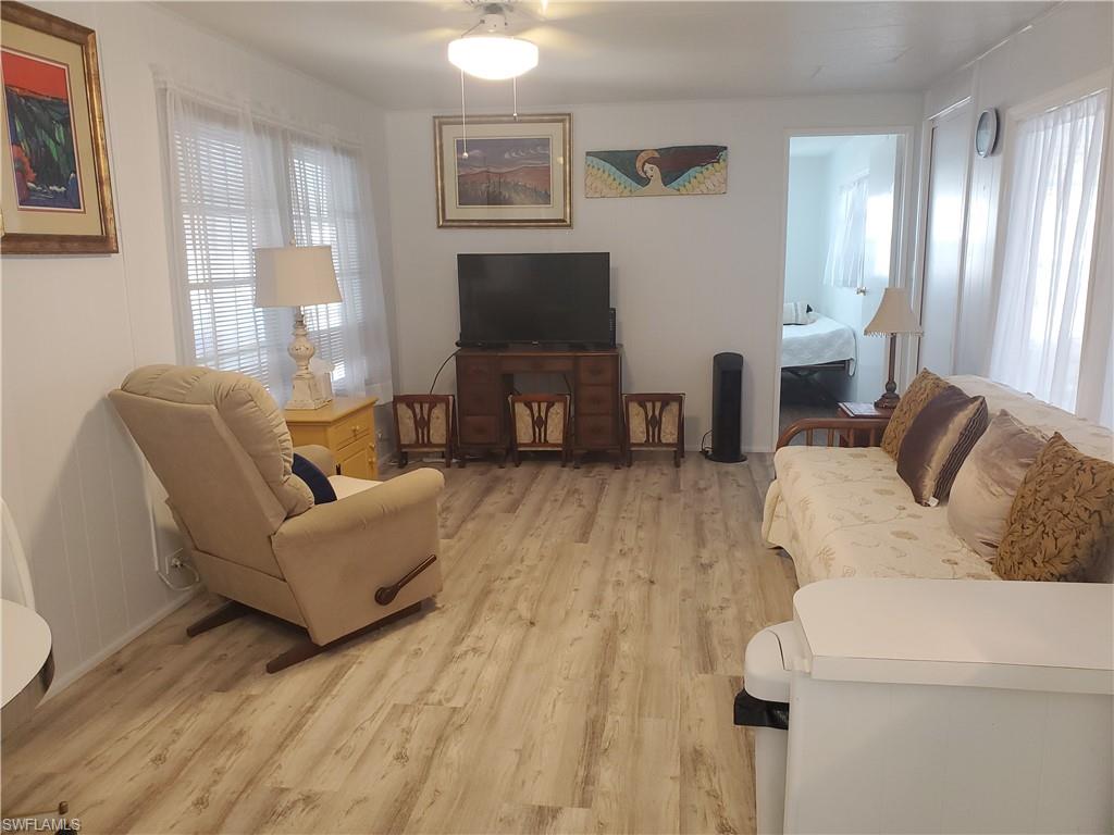 15 Topaz LN Unit: T-15