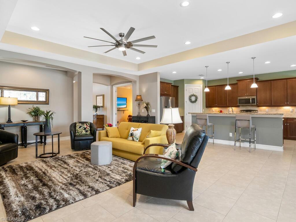 10142 Avonleigh DR