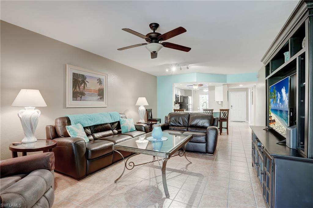 765 Wiggins Lake DR Unit: 101
