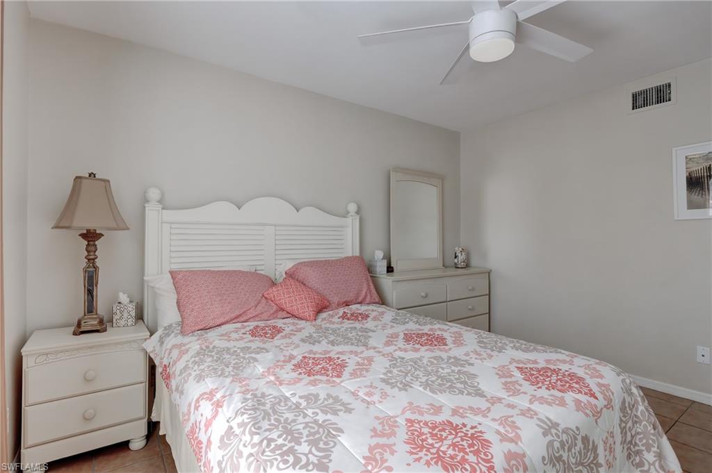 765 Wiggins Lake DR Unit: 101