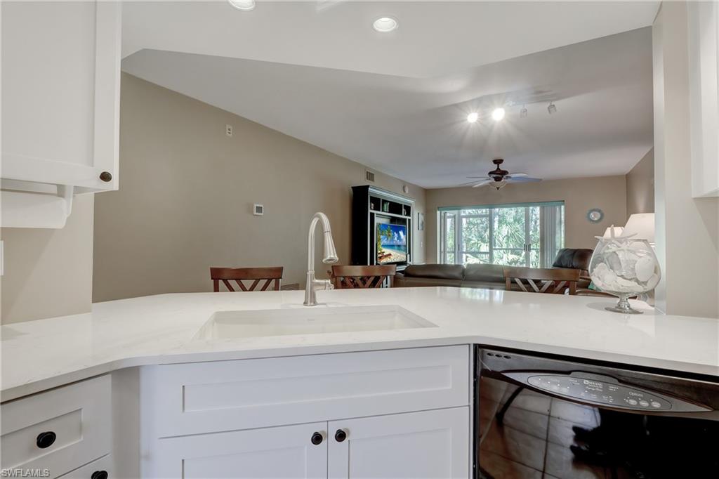 765 Wiggins Lake DR Unit: 101